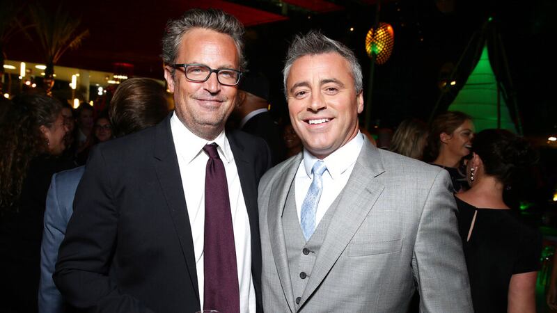 Matthew Perry y Matt LeBlanc vistos en la velada anual de verano de Showtime en 2015 TCA...